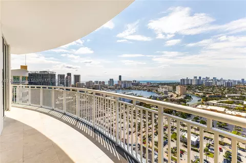 1745 E Hallandale Beach Blvd #PH04W, Hallandale Beach, FL 33009