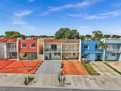 View/Area - 891 W 79th Pl, Hialeah, FL 33014 photo 1 of 2