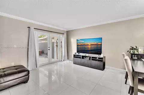 Living - 891 W 79th Pl, Hialeah, FL 33014 photo 1 of 2