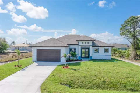 1118 Darling St E, Lehigh Acres, FL 33974