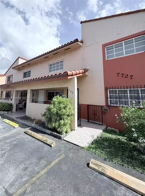7727 W 29th Ln #102-39, Hialeah, FL 33018