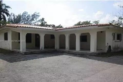1860 NW 107th St, Miami, FL 33167