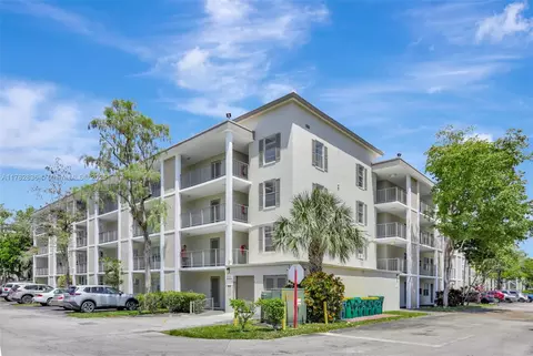 2900 NW 48th Ter #409, Lauderdale Lakes, FL 33313