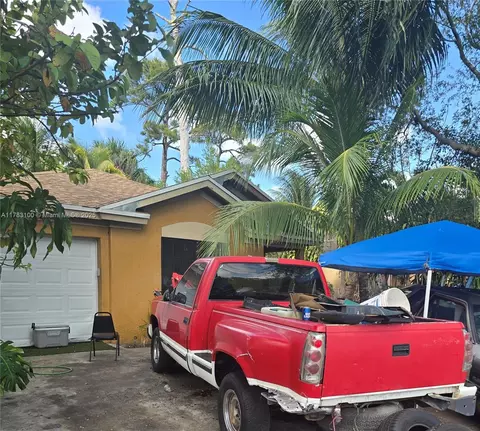 2817 NW 9th St, Fort Lauderdale, FL 33311