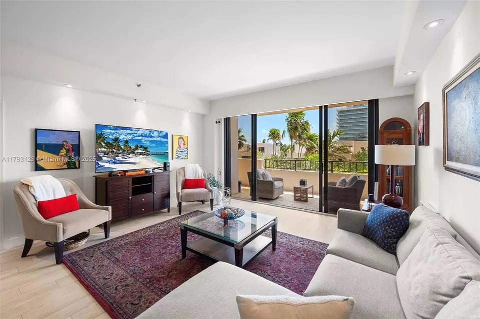 Living - 201 Crandon Blvd #333, Key Biscayne, FL 33149 photo 2 of 8