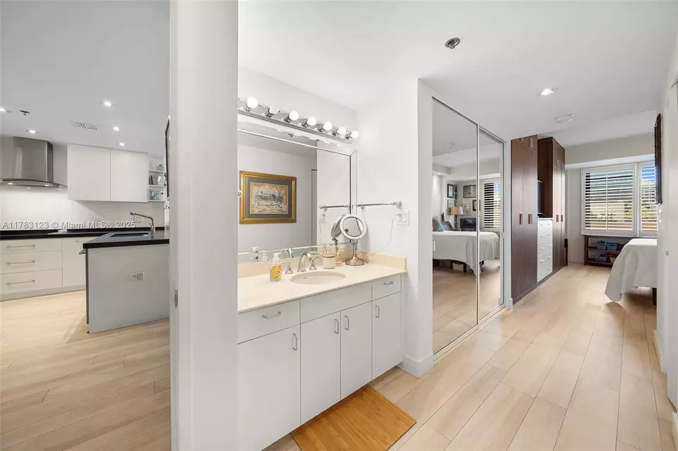 Other - 201 Crandon Blvd #333, Key Biscayne, FL 33149 photo 4 of 9