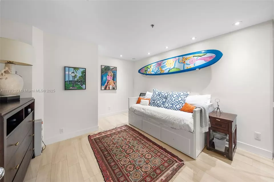 Bedroom - 201 Crandon Blvd #333, Key Biscayne, FL 33149 photo 4 of 8
