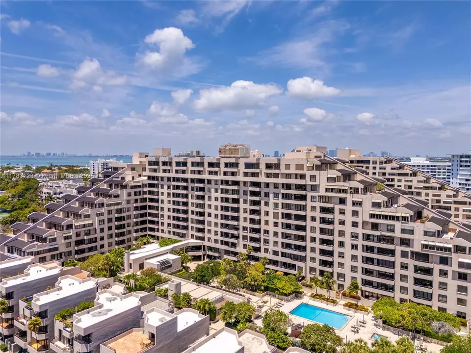 View/Area - 201 Crandon Blvd #333, Key Biscayne, FL 33149 photo 8 of 16