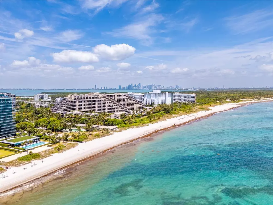 View/Area - 201 Crandon Blvd #333, Key Biscayne, FL 33149 photo 13 of 16