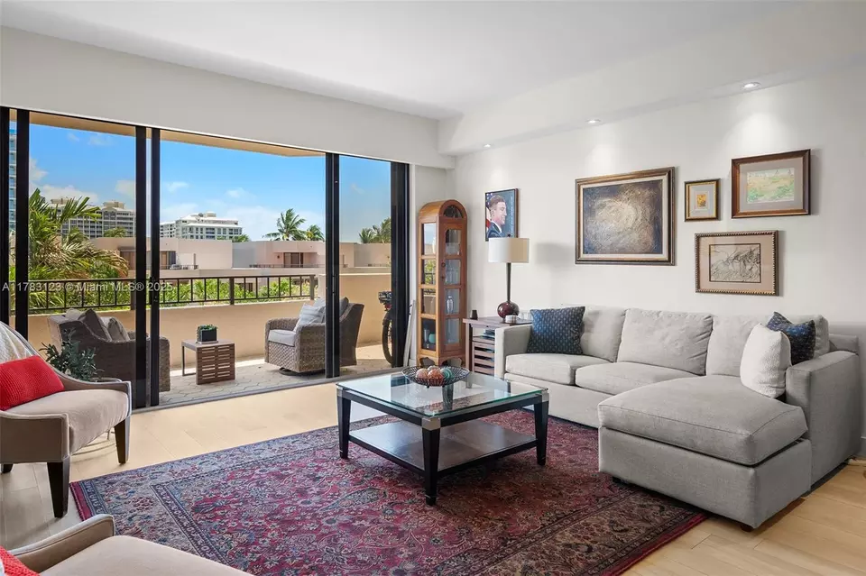 Living - 201 Crandon Blvd #333, Key Biscayne, FL 33149 photo 5 of 8