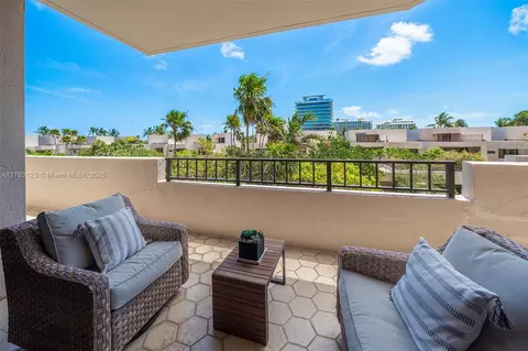 Exterior - 201 Crandon Blvd #333, Key Biscayne, FL 33149 photo 1 of 8