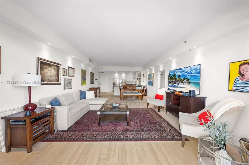Living - 201 Crandon Blvd #333, Key Biscayne, FL 33149 photo 1 of 8