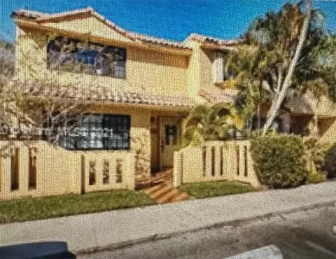 3973 NW 94th Ave, Sunrise, FL 33351