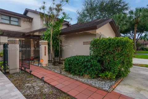 10121 SW 137th Ct #10121, Miami, FL 33186