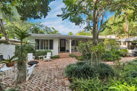 4131 Lybyer Ave, Miami, FL 33133