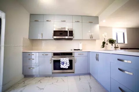 Kitchen - 1380 W 41st St #101, Hialeah, FL 33012 photo 4 of 4