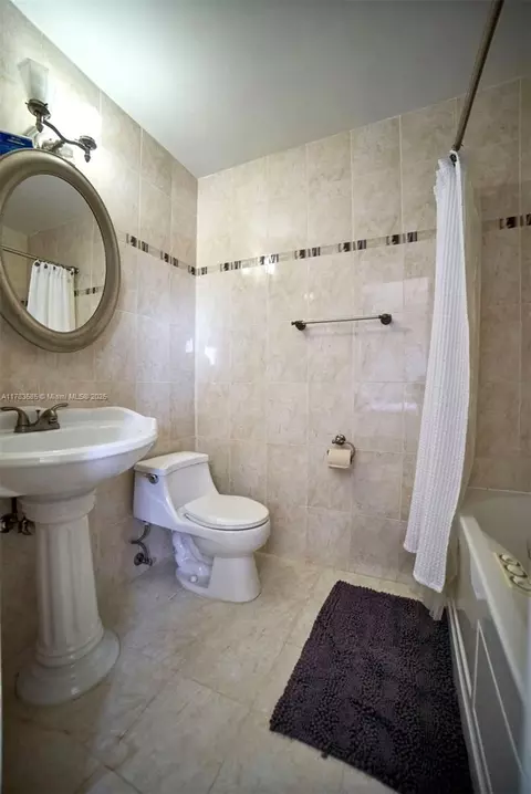 Bath - 1380 W 41st St #101, Hialeah, FL 33012 photo 2 of 2