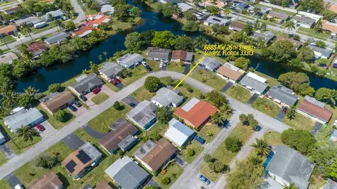 6885 NW 26th St, Sunrise, FL 33313