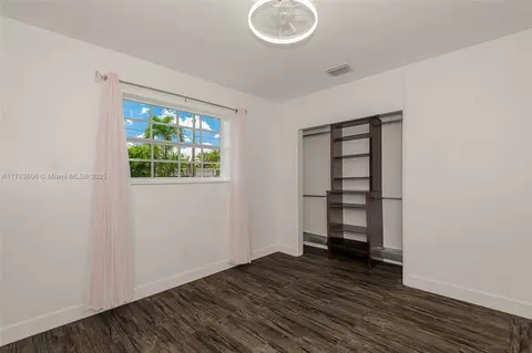 534 W 16th St, Hialeah, FL 33010 photo 18