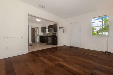 534 W 16th St, Hialeah, FL 33010 photo 7