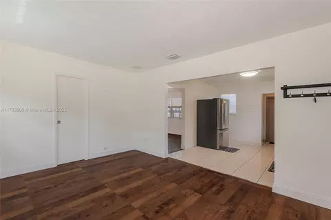 534 W 16th St, Hialeah, FL 33010 photo 6