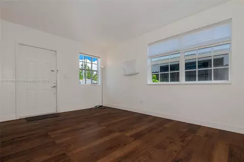 534 W 16th St, Hialeah, FL 33010 photo 4