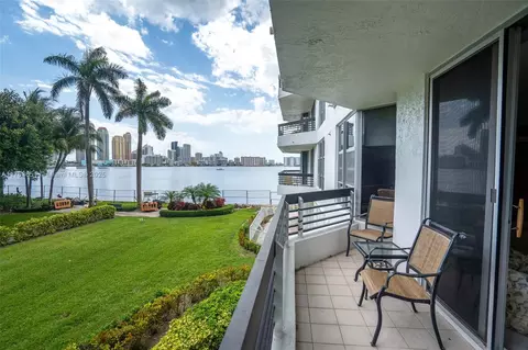 3600 Mystic Pointe Dr #217, Aventura, FL 33180