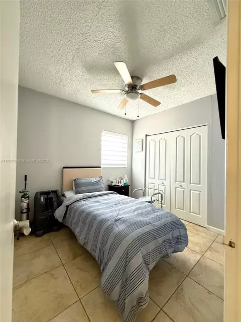 990 E 6th St, Hialeah, FL 33010 photo 12