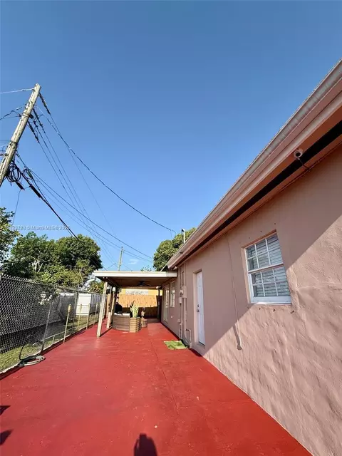 990 E 6th St, Hialeah, FL 33010 photo 22
