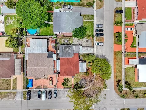 View/Area - 5080 E 5th Ave, Hialeah, FL 33013 photo 2 of 6