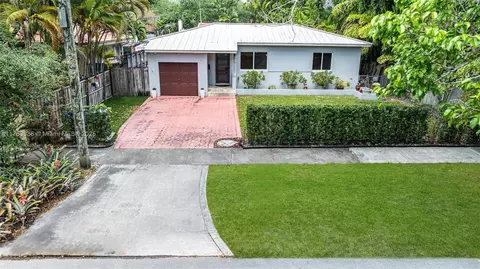 2431 Overbrook St, Coconut Grove, FL 33133