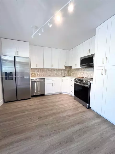 6085 N Sabal Palm Blvd #308, Tamarac, FL 33319