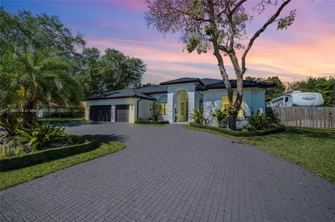 18500 SW 78th Pl, Cutler Bay, FL 33157