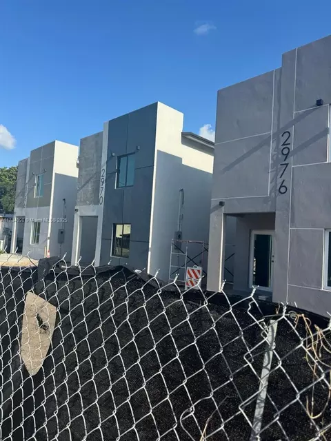 2980 NW 45th St, Miami, FL 33142