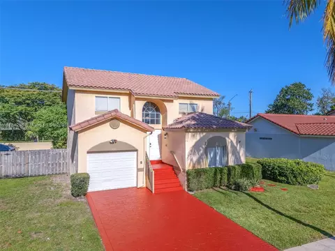 1300 SW 88th Way, Pembroke Pines, FL 33025