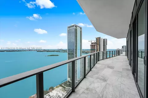 460 NE 28th St #4104, Miami, FL 33137