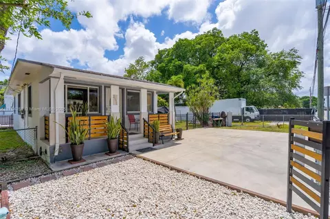 2930 NW 46th St, Miami, FL 33142