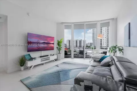 350 NE 24th St #711, Miami, FL 33137