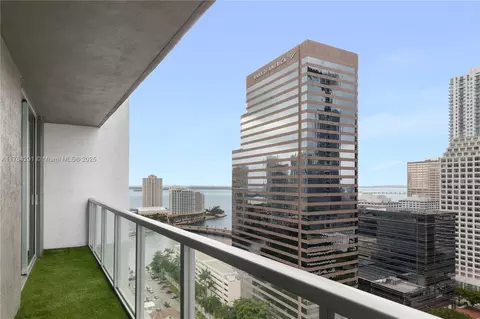 500 Brickell Ave #2606, Miami, FL 33131