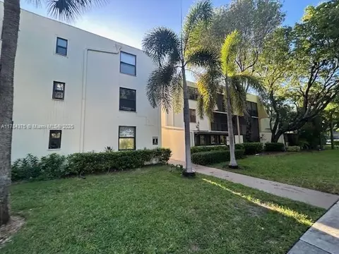 20200 W Country Club Dr #PH16, Aventura, FL 33180