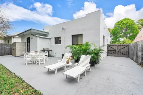 1634 SW 17th St, Miami, FL 33145