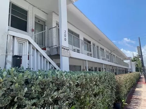 200 76th St #57, Miami Beach, FL 33141