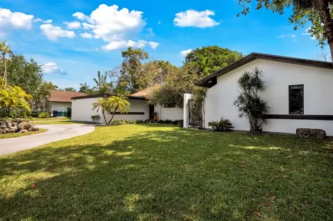 16821 SW 83rd Ave, Palmetto Bay, FL 33157