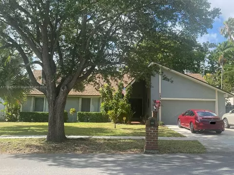 13330 SW 102nd St, Miami, FL 33186