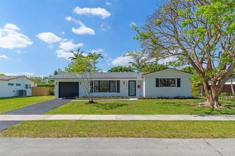 10515 SW 96th Ter, Miami, FL 33176