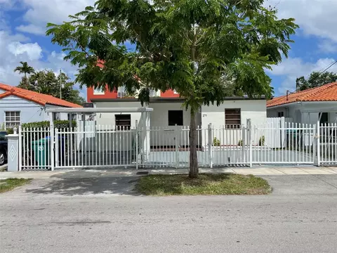271 NW 57th Ct, Miami, FL 33126