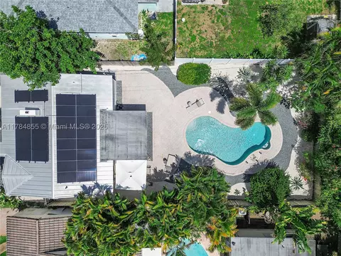 1140 NE 14th Ave, Fort Lauderdale, FL 33304