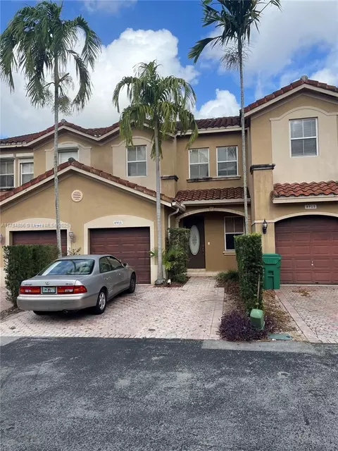 8911 SW 108th Path, Miami, FL 33176