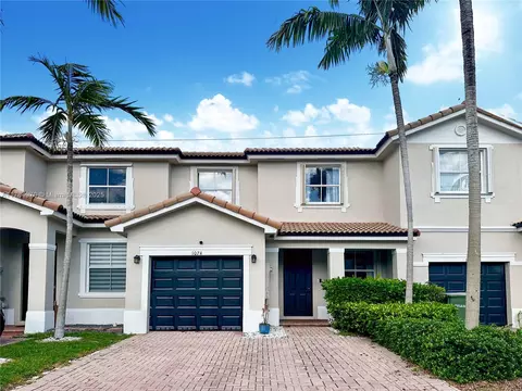 1074 NE 41st Pl, Homestead, FL 33033
