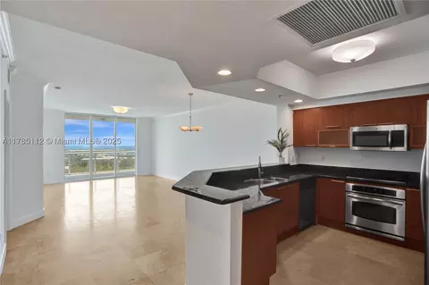 15051 Royal Oaks Ln #2503, North Miami, FL 33181